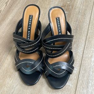 New without tags Veronica Beard Heels